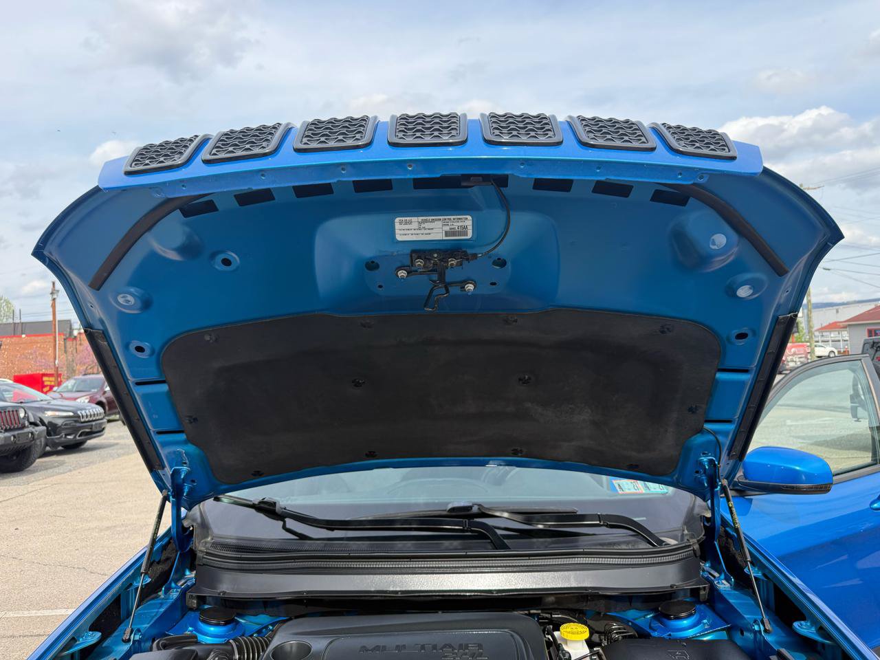 Used 2020 Jeep Cherokee Latitude Plus AWD/4WD image 52