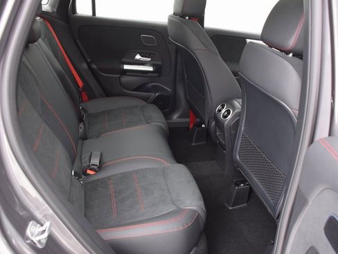 New 2025 Mercedes-Benz GLA 35 AMG 4MATIC image 18