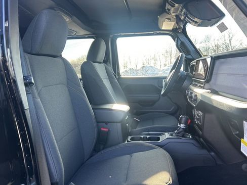 New 2026 Jeep Gladiator Sport image 8