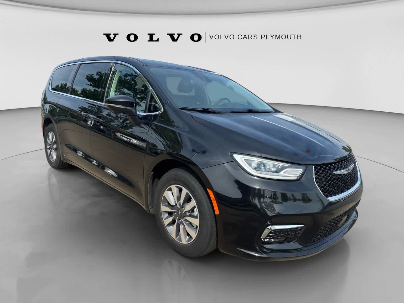 Used 2023 Chrysler Pacifica Touring-L FWD image 30