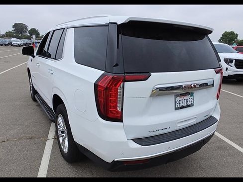 Used 2023 GMC Yukon SLT w/ SLT Premium Package RWD image 8