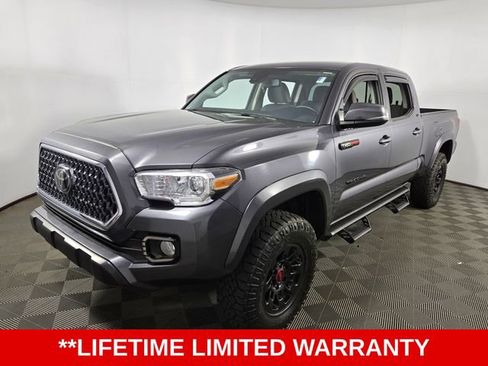 Used 2023 Toyota Tacoma SR5 w/ Technology Package image 3