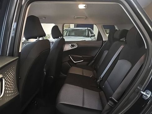 Used 2023 Kia Soul LX FWD image 29