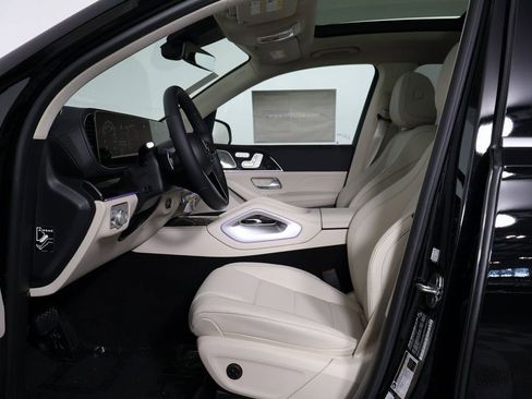 New 2026 Mercedes-Benz GLS 450 4MATIC image 5