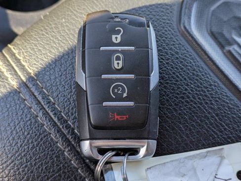 Used 2024 RAM 1500 Laramie image 26