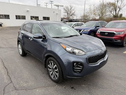 Used 2017 Kia Sportage EX w/ EX Premium Package image 4