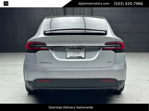Used 2017 Tesla Model X 75D image 5