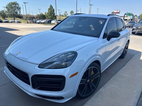 Used 2020 Porsche Cayenne Turbo AWD/4WD image 1
