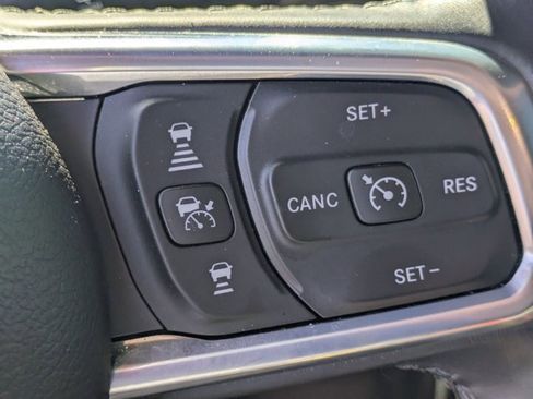 Used 2021 Jeep Wrangler Unlimited Sahara image 15