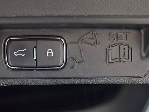 Used 2020 Ford Explorer ST w/ Premium Technology Package AWD/4WD image 18