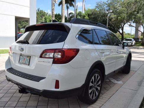 Used 2016 Subaru Outback 2.5i Limited AWD/4WD image 6