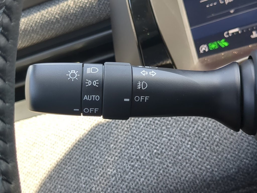 Used 2026 Subaru Outback Limited AWD/4WD image 28