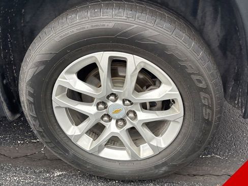 Used 2020 Chevrolet Traverse LT image 14