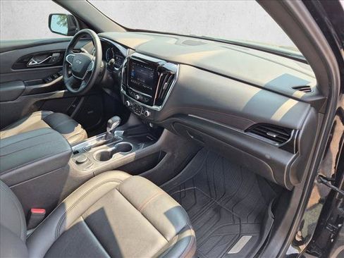 Used 2023 Chevrolet Traverse RS w/ LPO, Floor Liner Package FWD image 22