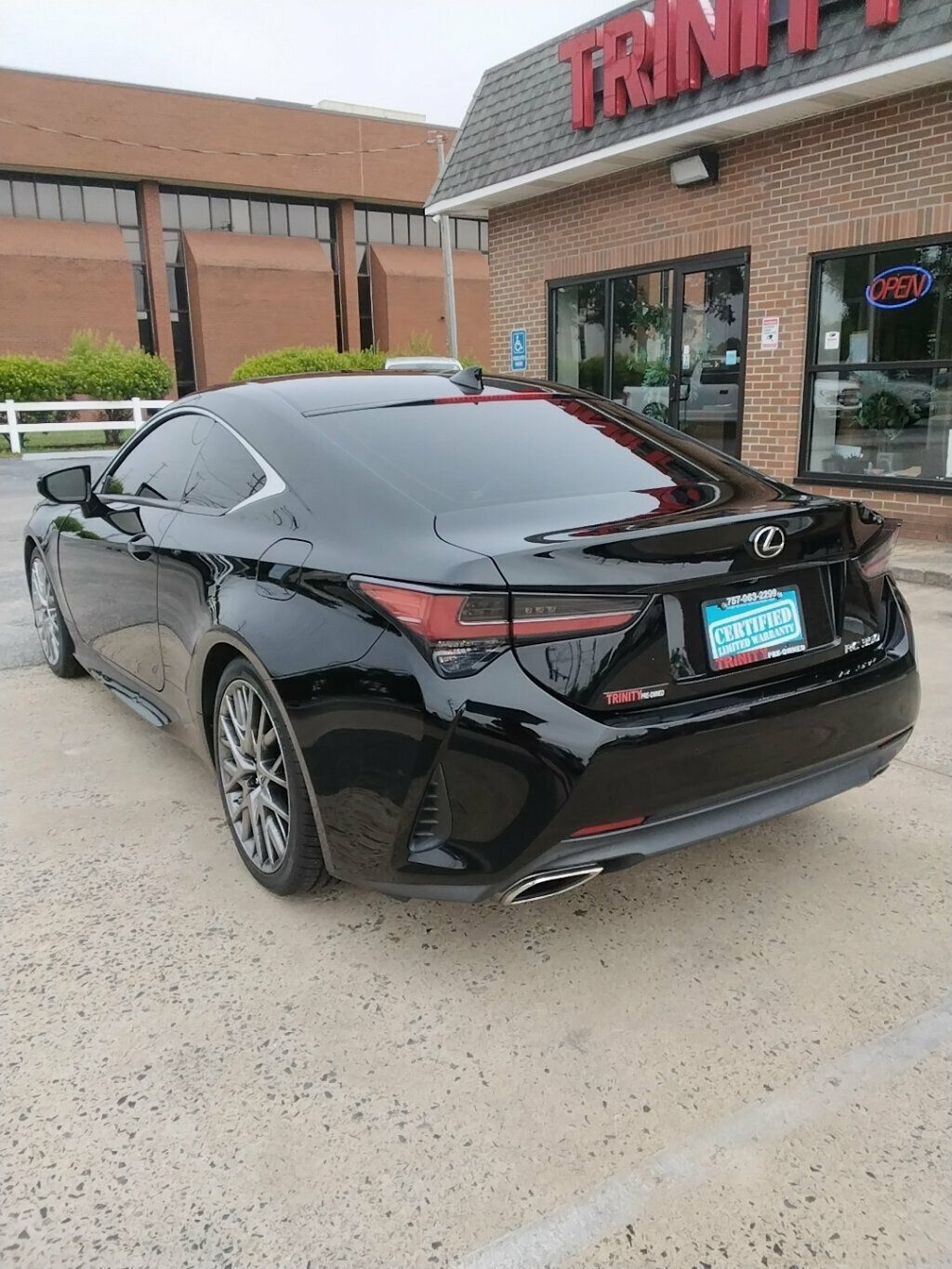 Used 2019 Lexus RC 350 w/ Premium Package RWD image 2