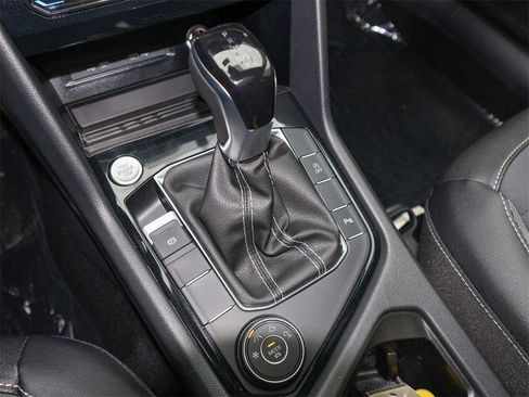 New 2026 Volkswagen Taos SE AWD/4WD image 25