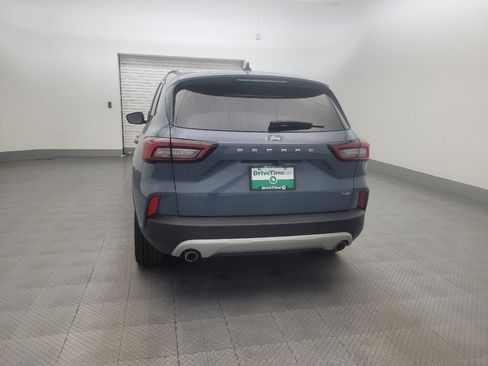 Used 2023 Ford Escape SE FWD image 6