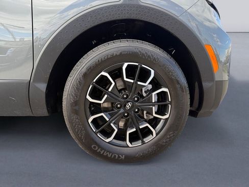 Used 2023 Hyundai Santa Cruz SEL w/ Activity Package image 9