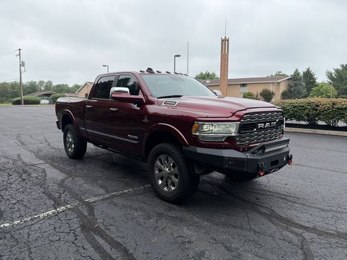 Used 2022 RAM 2500 Limited AWD/4WD image 3