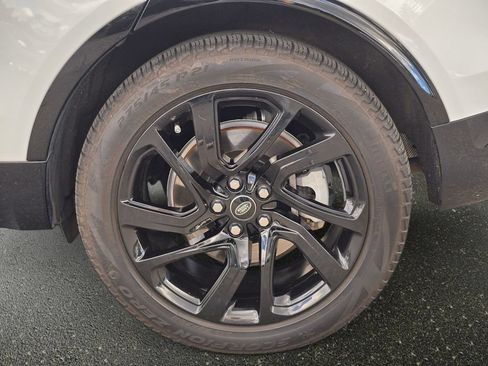 Used 2023 Land Rover Discovery S R-Dynamic AWD/4WD image 38