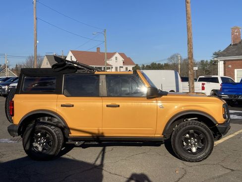 Used 2021 Ford Bronco Black Diamond image 8