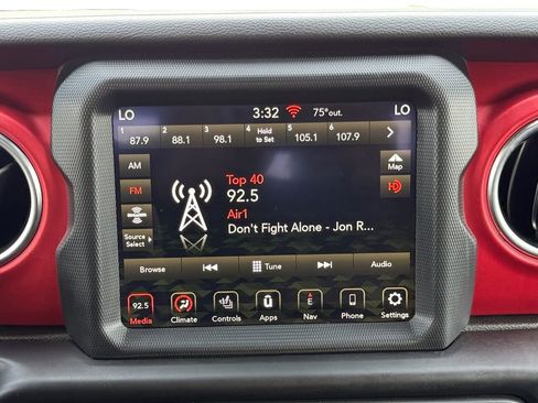 Used 2021 Jeep Gladiator Rubicon AWD/4WD image 15