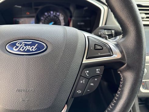 Used 2019 Ford Fusion SE w/ Equipment Group 151A image 25