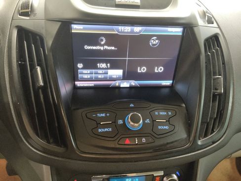 Used 2015 Ford Escape SE w/ Equipment Group 201A image 25