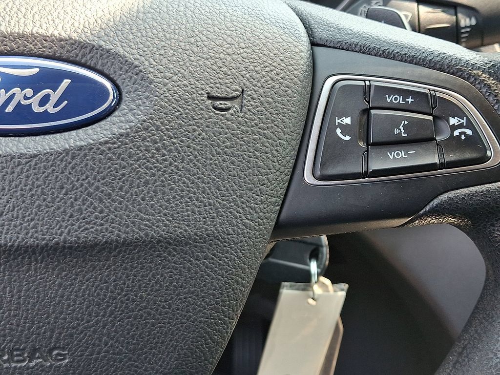 Used 2017 Ford Escape SE w/ SE Cold Weather Package FWD image 22