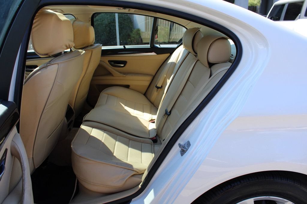Used 2011 BMW 528i Sedan RWD image 32