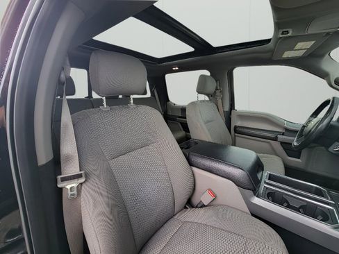 Used 2017 Ford F150 XLT w/ Equipment Group 302A Luxury AWD/4WD image 33