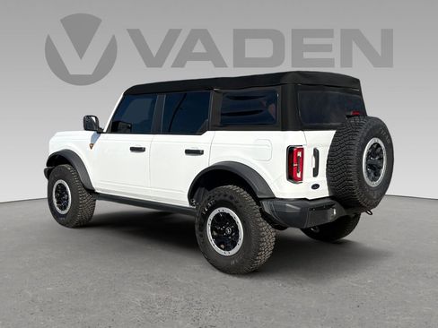 Used 2023 Ford Bronco Badlands w/ Sasquatch Package image 24