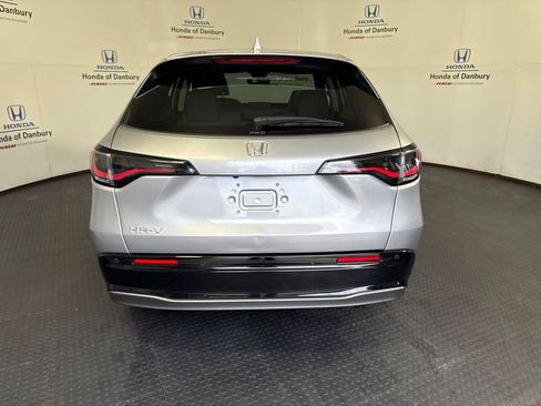 Used 2025 Honda HR-V EX-L image 9