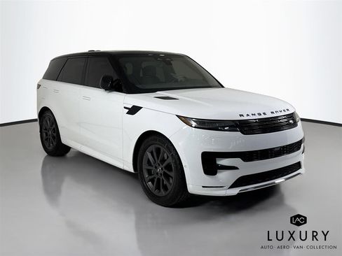 Used 2024 Land Rover Range Rover Sport Dynamic SE AWD/4WD image 3