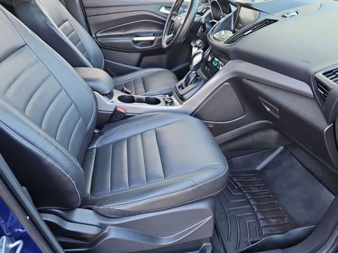 Used 2015 Ford Escape SE w/ Equipment Group 201A image 21