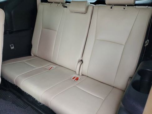 Used 2023 Toyota Highlander Limited image 13
