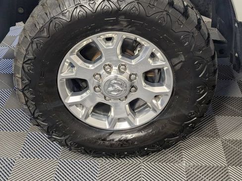 Used 2024 RAM 2500 Laramie AWD/4WD image 8