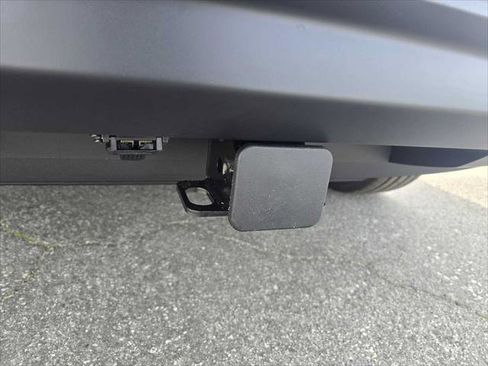 New 2025 Audi Q6 e-tron Premium image 17