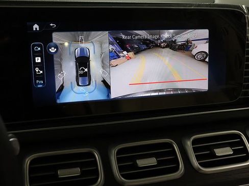 Certified 2026 Mercedes-Benz GLS 450 4MATIC image 23