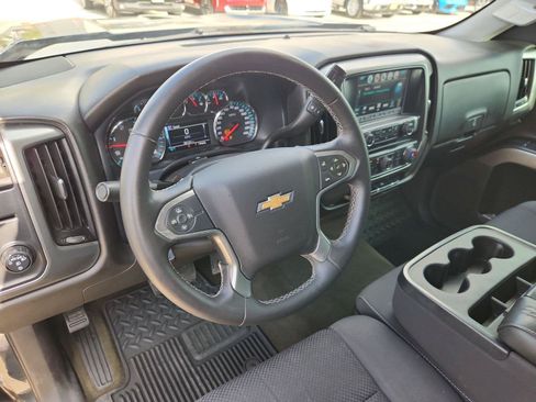 Used 2018 Chevrolet Silverado 1500 LT w/ LT Eassist Package RWD image 10