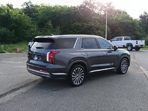 Used 2025 Hyundai Palisade Calligraphy FWD image 8