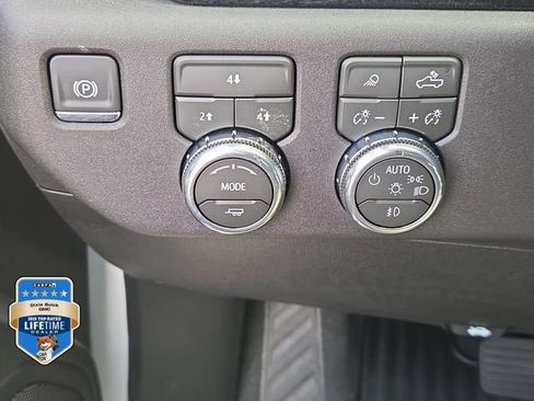 New 2026 GMC Sierra 3500 SLE AWD/4WD image 13
