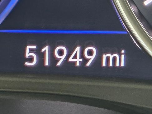 Used 2022 Buick Enclave Avenir w/ Avenir Technology Package image 26