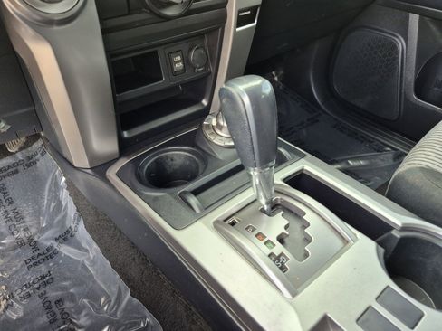 Used 2018 Toyota 4Runner SR5 image 12