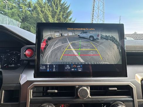 Used 2025 Toyota 4Runner TRD Sport Premium AWD/4WD image 21