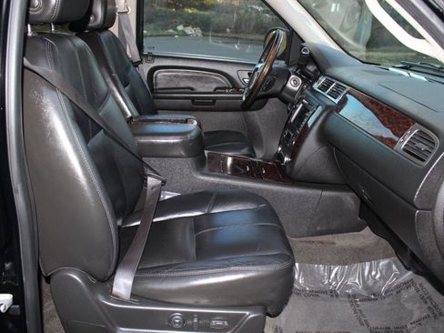Used 2007 GMC Yukon Denali image 19