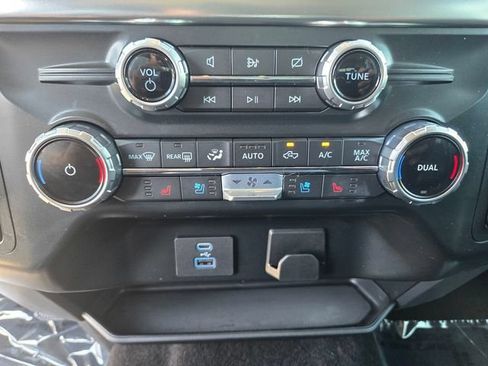 Certified 2022 Ford F150 Lariat w/ Equipment Group 501A Mid AWD/4WD image 14