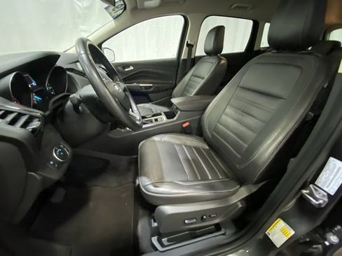 Used 2019 Ford Escape Titanium w/ U9j03 - Titanium Tow Package image 10