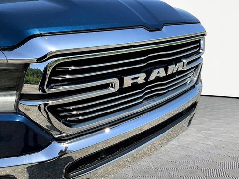 Used 2020 RAM 1500 Laramie AWD/4WD image 34