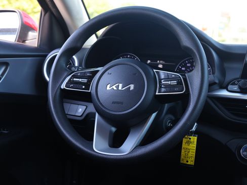 Used 2023 Kia Forte LXS FWD image 10